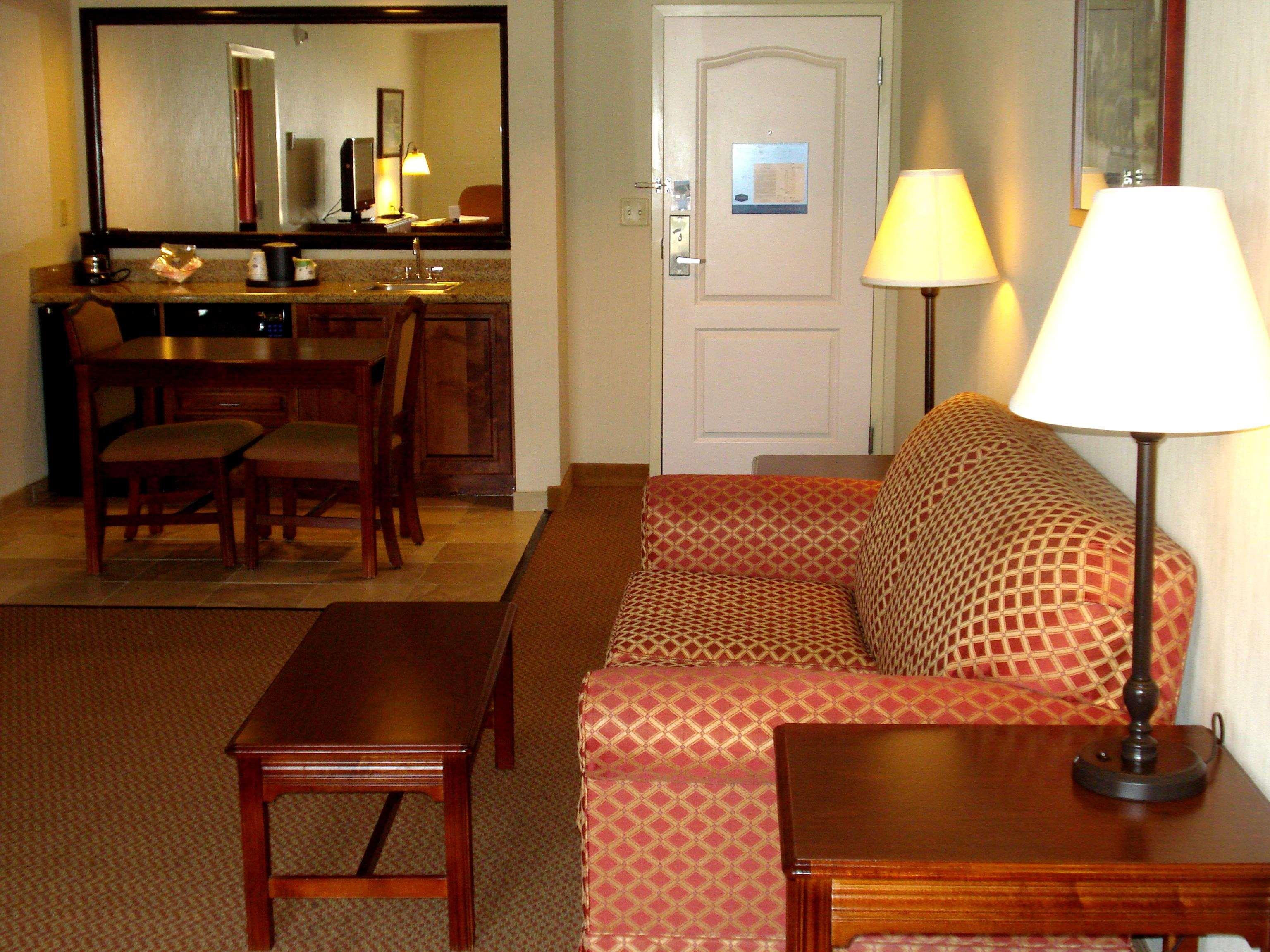 Hampton Inn Emporia Quarto foto